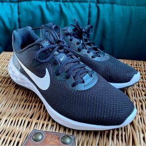 Nike Sneakers/Tennis Shoes Black Sz 9